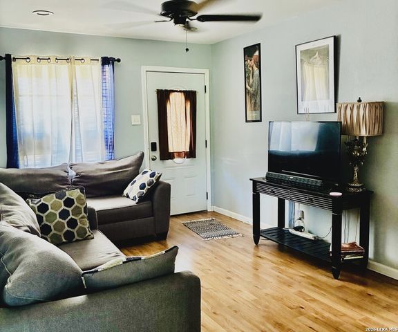 207 Lynhaven dr, San Antonio, TX 78220