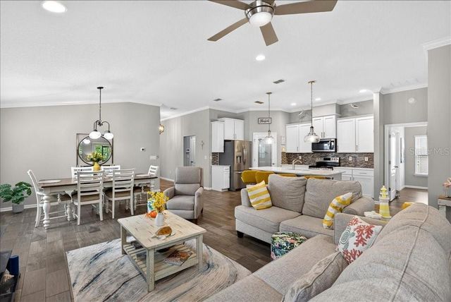 140 CREPE MYRTLE COURT, Palm Coast, FL 32164