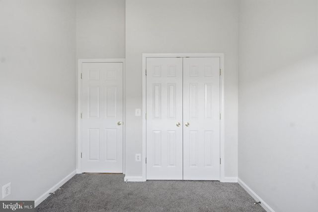 64 FOAL LN, Martinsburg, WV 25405
