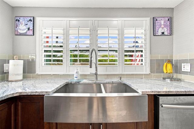 201 LAGOON DRIVE, Palm Harbor, FL 34683