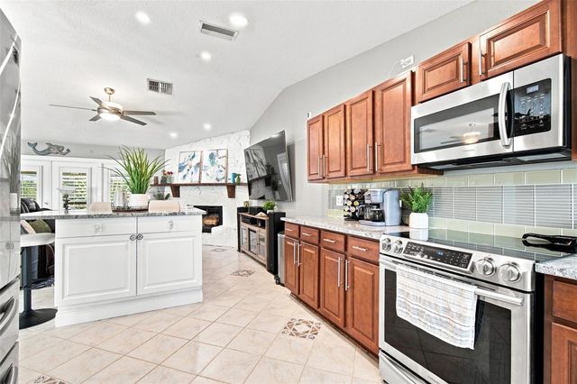 201 LAGOON DRIVE, Palm Harbor, FL 34683