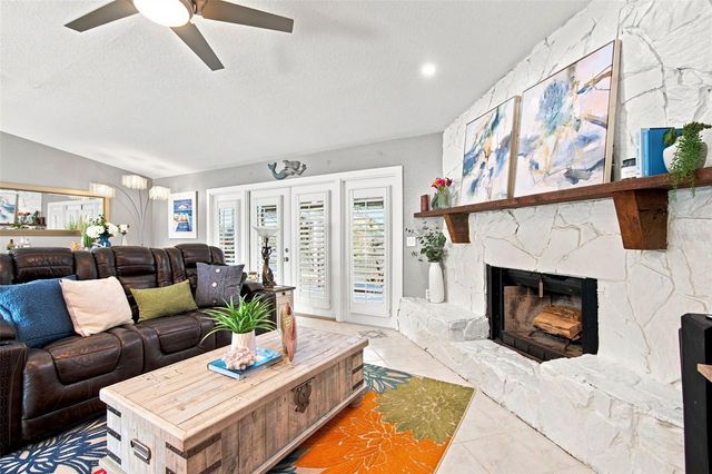 201 LAGOON DRIVE, Palm Harbor, FL 34683