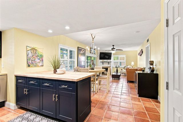 201 LAGOON DRIVE, Palm Harbor, FL 34683