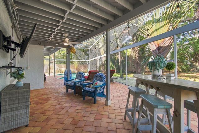 201 LAGOON DRIVE, Palm Harbor, FL 34683