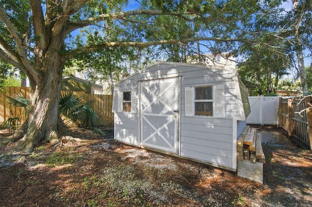 201 LAGOON DRIVE, Palm Harbor, FL 34683