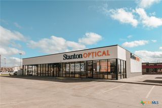 7804 N Navarro Street 200, Victoria, TX 77904