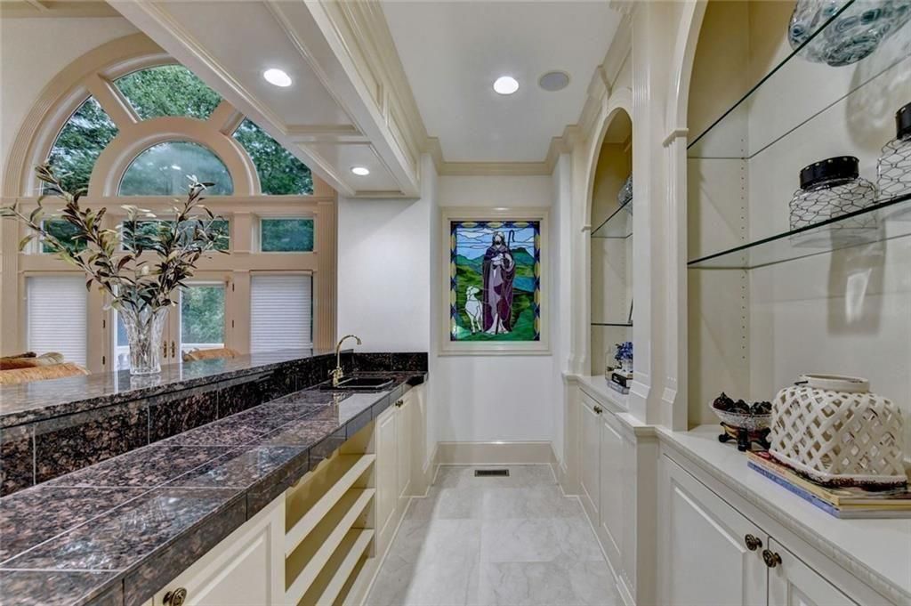 Image 39 of property listing at 9005 Old Southwick Pass, Johns Creek, GA 30022