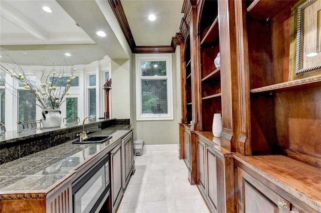 Image 78 of property listing at 9005 Old Southwick Pass, Johns Creek, GA 30022