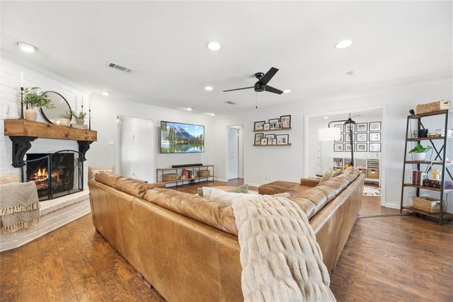 2731 Durban Drive, Houston, TX 77043