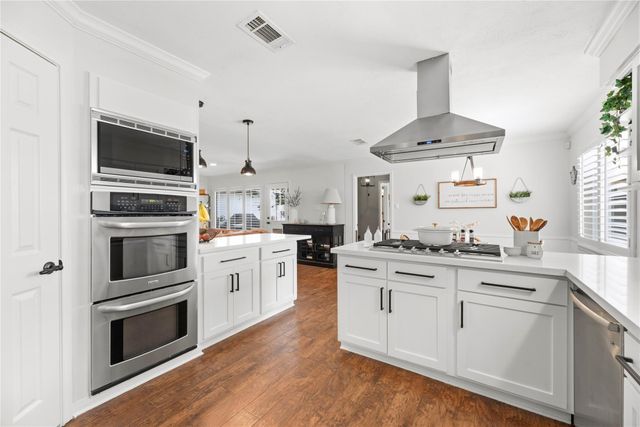 2731 Durban Drive, Houston, TX 77043