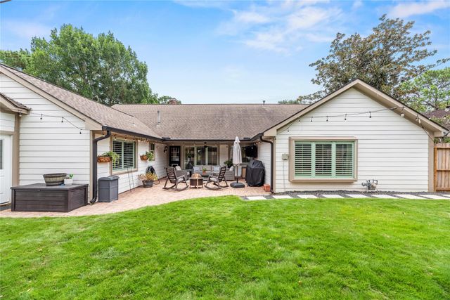 2731 Durban Drive, Houston, TX 77043