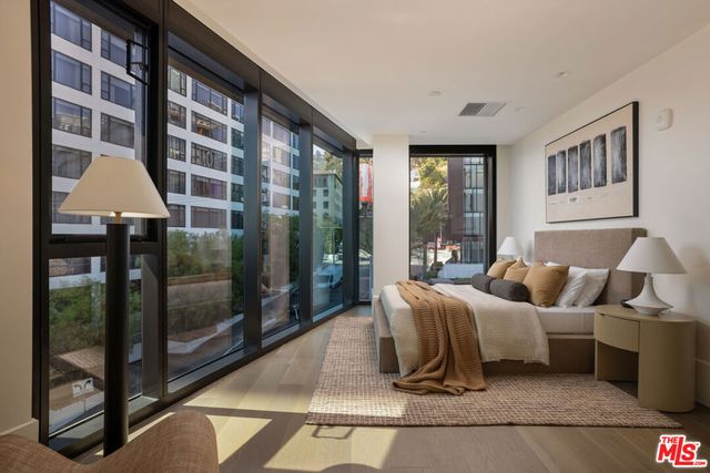 8420 W Sunset Boulevard 702, West Hollywood, CA 90069