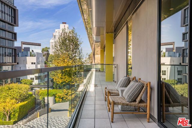 8420 W Sunset Boulevard 702, West Hollywood, CA 90069