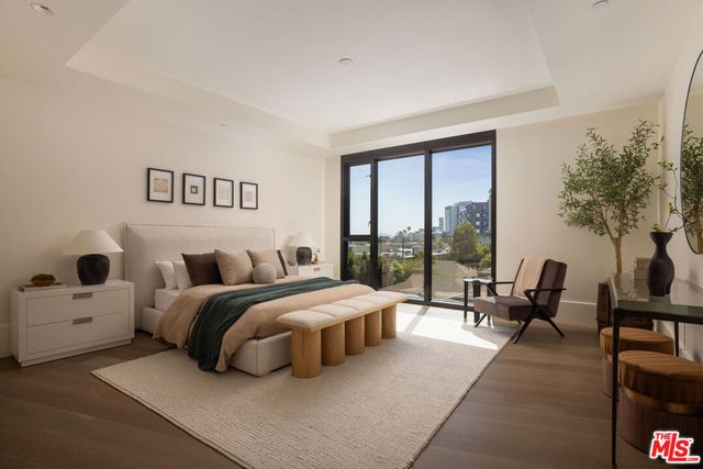 8420 W Sunset Boulevard 702, West Hollywood, CA 90069