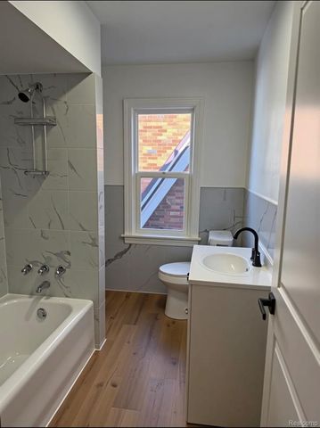 17545 Pennington Drive, Detroit, MI 48221