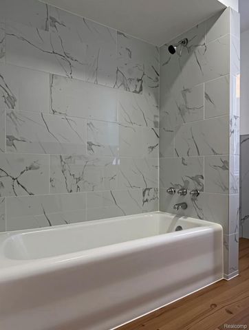 17545 Pennington Drive, Detroit, MI 48221