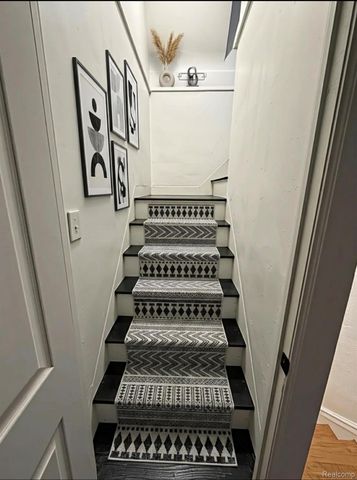 17545 Pennington Drive, Detroit, MI 48221