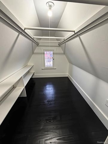 17545 Pennington Drive, Detroit, MI 48221