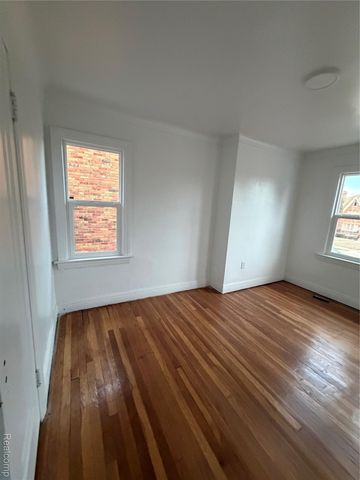 17545 Pennington Drive, Detroit, MI 48221