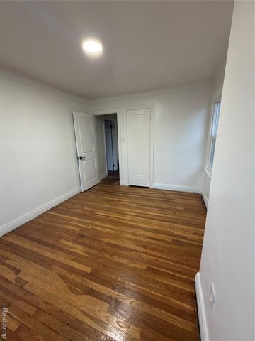 17545 Pennington Drive, Detroit, MI 48221