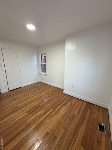 17545 Pennington Drive, Detroit, MI 48221