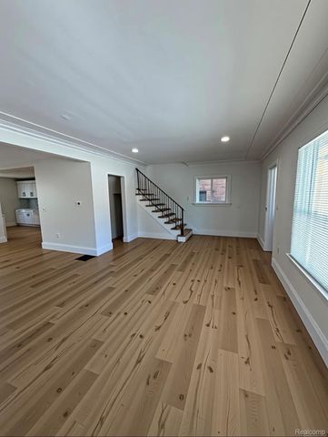 17545 Pennington Drive, Detroit, MI 48221