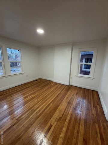 17545 Pennington Drive, Detroit, MI 48221