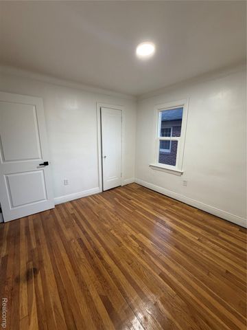 17545 Pennington Drive, Detroit, MI 48221