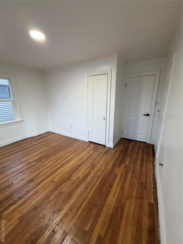 17545 Pennington Drive, Detroit, MI 48221