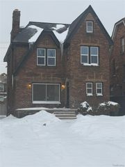 17545 Pennington Drive, Detroit, MI 48221