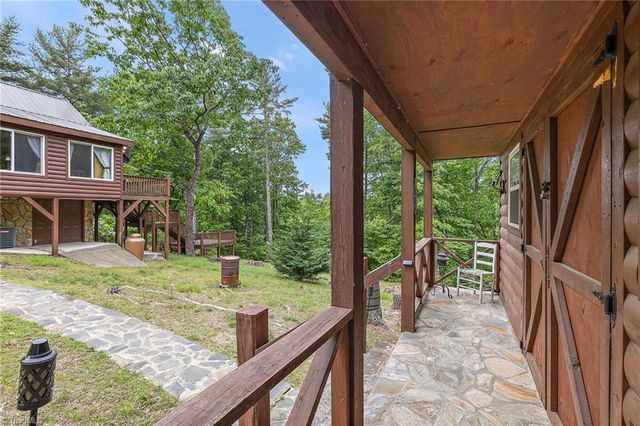 1158 Staghorn Road, Purlear, NC 28665