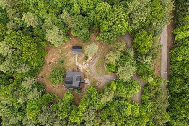 1158 Staghorn Road, Purlear, NC 28665