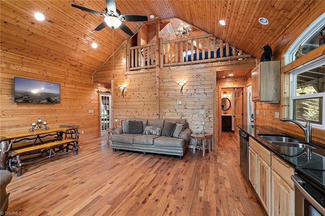 1158 Staghorn Road, Purlear, NC 28665