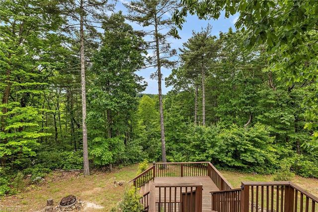 1158 Staghorn Road, Purlear, NC 28665