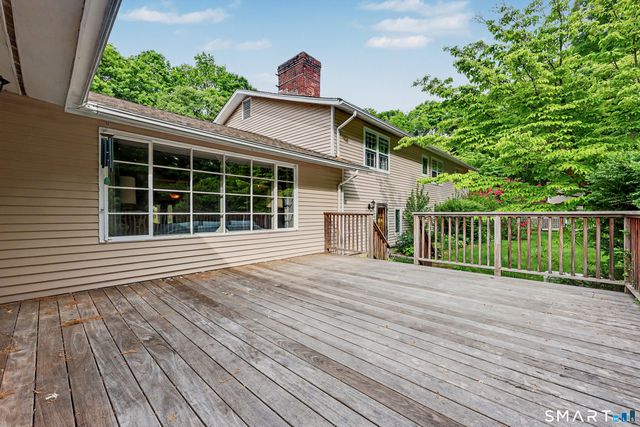 16 Shady Lane, Redding, CT 06896