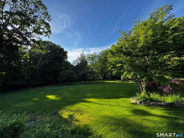 16 Shady Lane, Redding, CT 06896