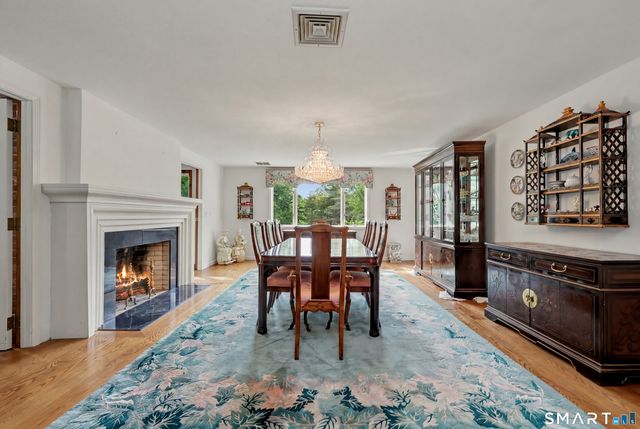 16 Shady Lane, Redding, CT 06896