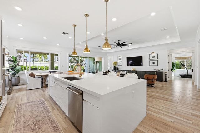 12176 Waterstone Circle, Palm Beach Gardens, FL 33412