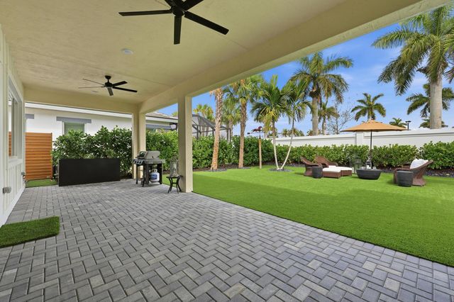 12176 Waterstone Circle, Palm Beach Gardens, FL 33412