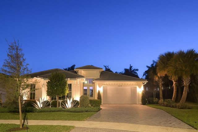 12176 Waterstone Circle, Palm Beach Gardens, FL 33412