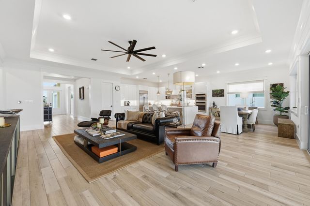 12176 Waterstone Circle, Palm Beach Gardens, FL 33412