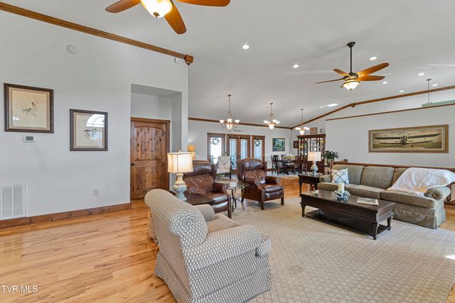 3706 Salem Rd, Parrottsville, TN 37843