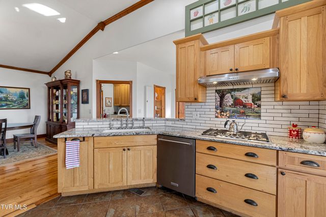 3706 Salem Rd, Parrottsville, TN 37843