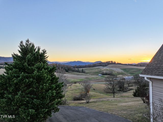 3706 Salem Rd, Parrottsville, TN 37843