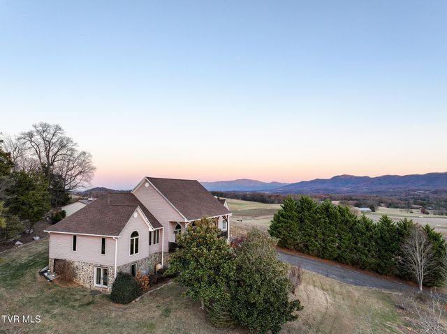 3706 Salem Rd, Parrottsville, TN 37843