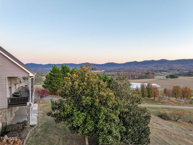 3706 Salem Rd, Parrottsville, TN 37843
