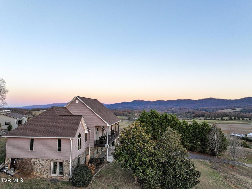 3706 Salem Rd, Parrottsville, TN 37843