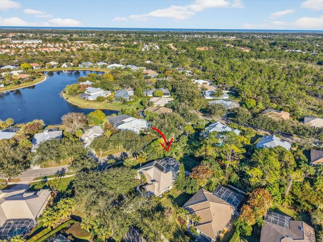 7702 SE Mammoth Drive, Hobe Sound, FL 33455