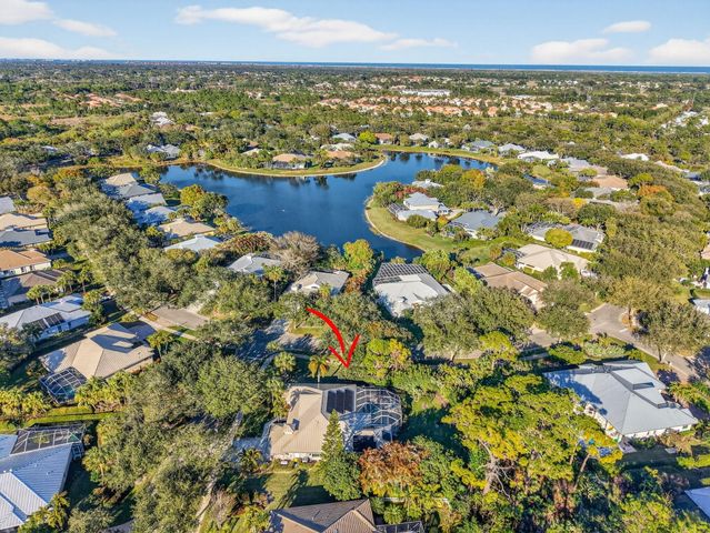 7702 SE Mammoth Drive, Hobe Sound, FL 33455