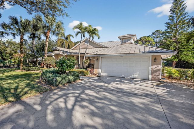 7702 SE Mammoth Drive, Hobe Sound, FL 33455